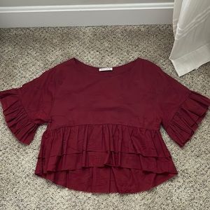 Embroidered ruffle top! Sz s/m